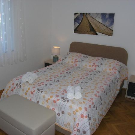 Apartments Jadranka With Magnificent Views Of The Sea - Baska Exterior photo